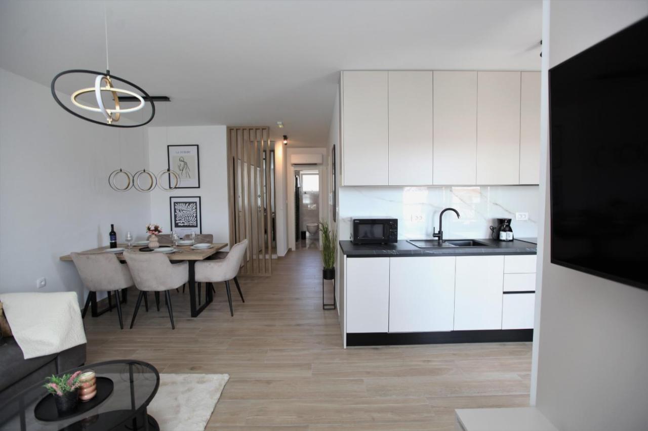Apartment Sweet Dreams Трогир Екстериор снимка